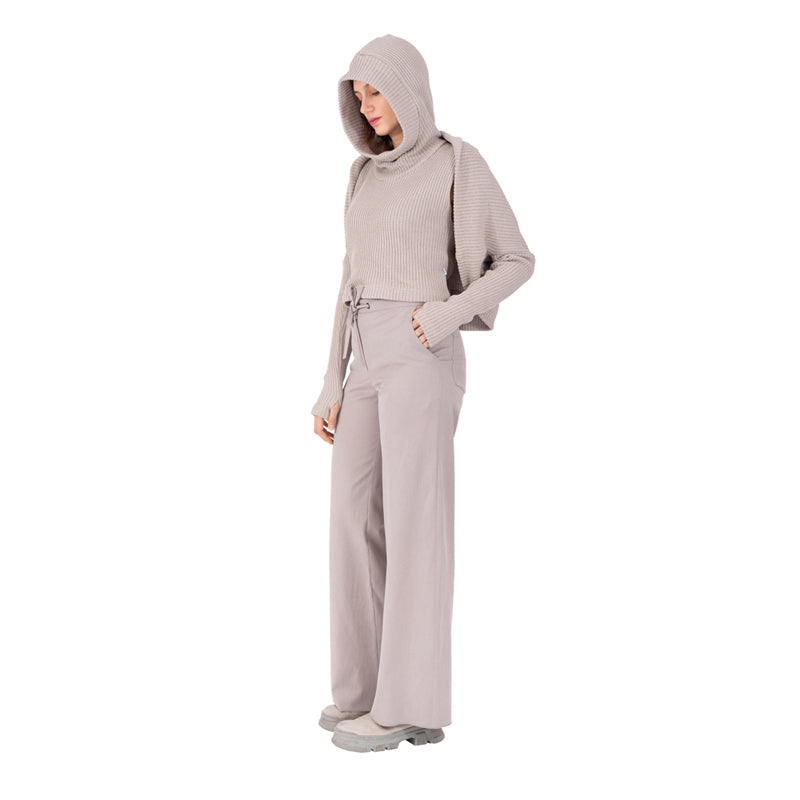 Weite Hose zum Binden